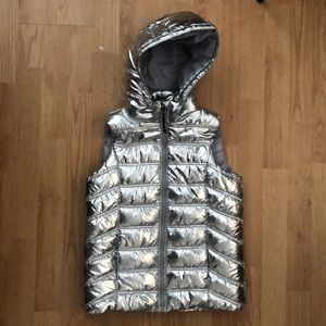 ❄️ H&M SILVER PUFFER VEST W/ HOOD AGE 8-10 ❄️